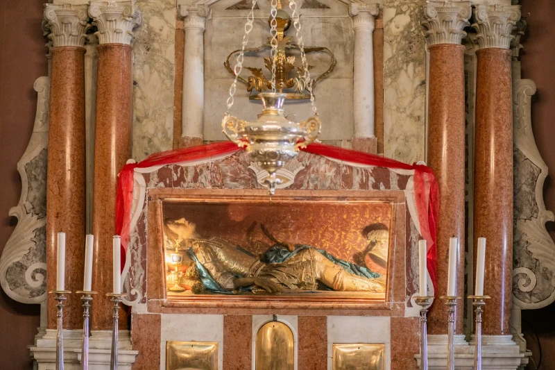 Legenda o krađi svetih kostiju i dani sv. Vicenca