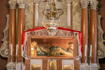 Legenda o krađi svetih kostiju i dani sv. Vicenca